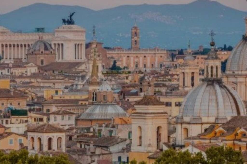 Accanto All'Autostrada Al Centro Tra Roma E Napoli 폰테코르보 외부 사진
